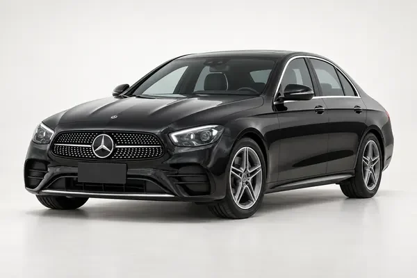 Mercedes-Benz E-Class 2023 للإيجار في بغداد