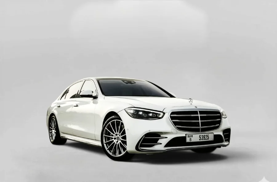 Mercedes Benz S500 2022 للإيجار في Dubai