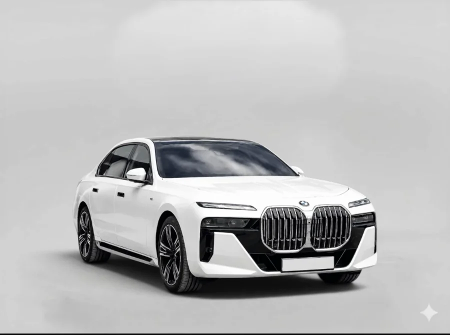 BMW 740i 2023 للإيجار في Dubai