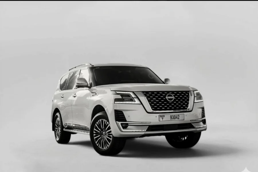 Nissan Patrol Platinum 2022 للإيجار في Dubai
